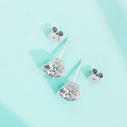 Dainty Circle Stud Earrings