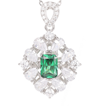 Emerald Oasis Necklace .