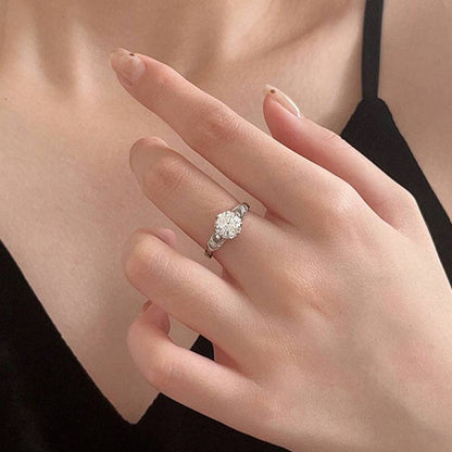 Becky Moissanite Ring