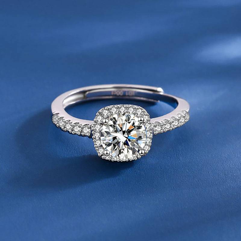 Cindy Moissanite Ring