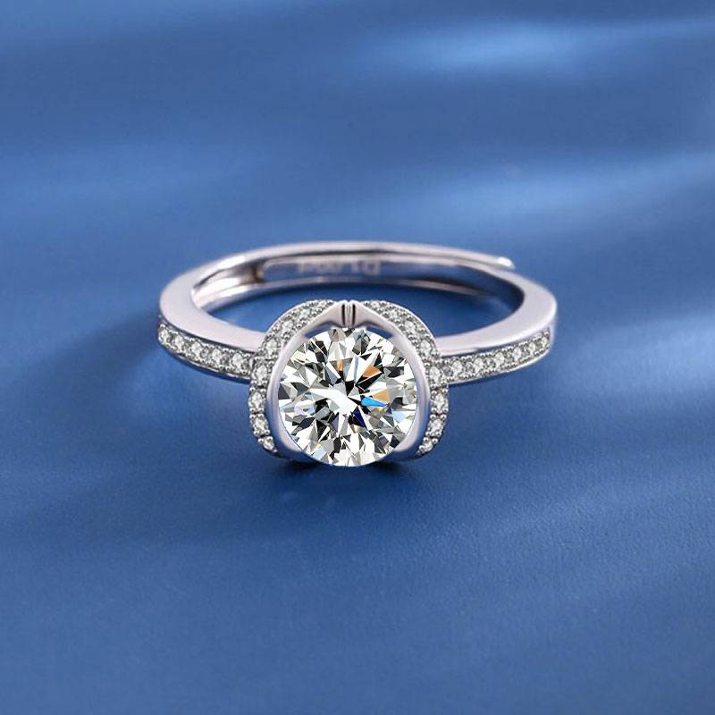 Yana Moissanite Ring